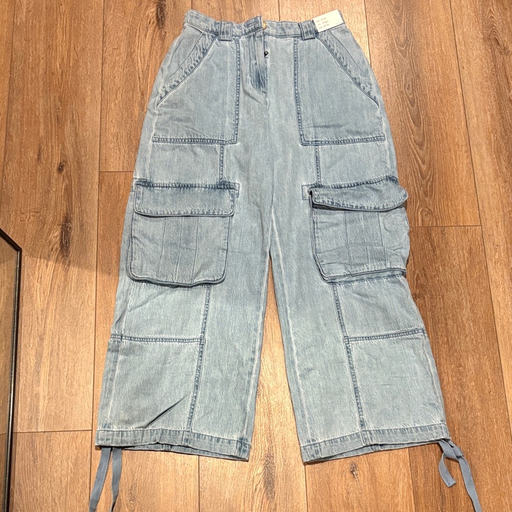 NWT Abercrombie women’s high rise baggy 27 short 4 denim’s jeans pants